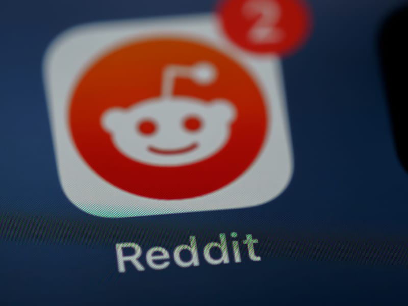 Οι μετοχές του Reddit ανεβαίνουν μετά τη συμφωνία με την OpenAI ChatGPT