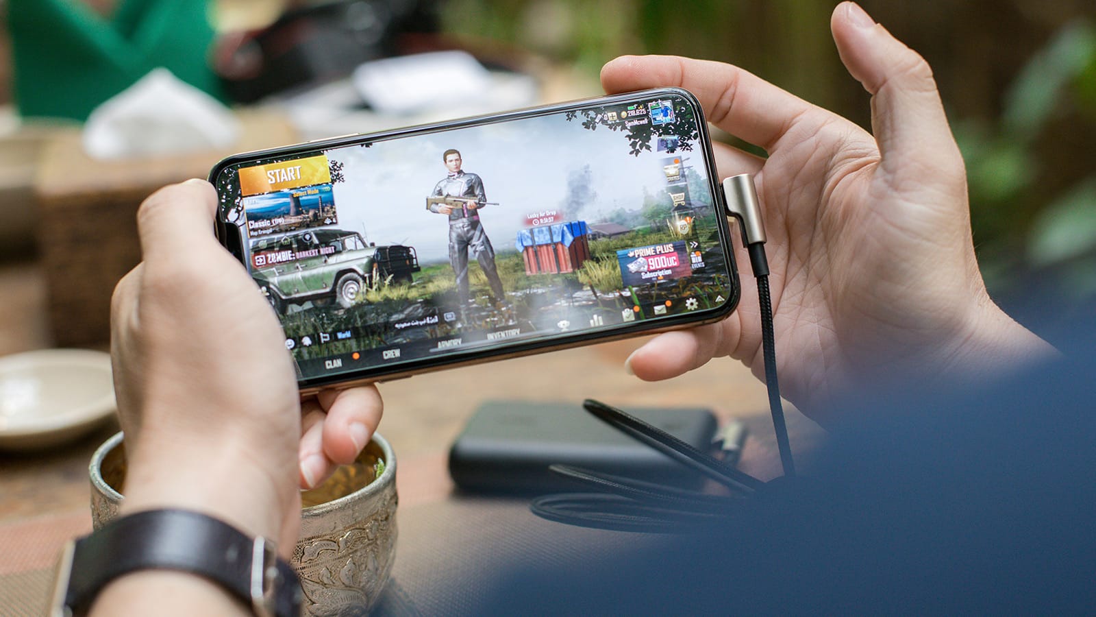 Παιχνίδι με mobile ads σε κινητό