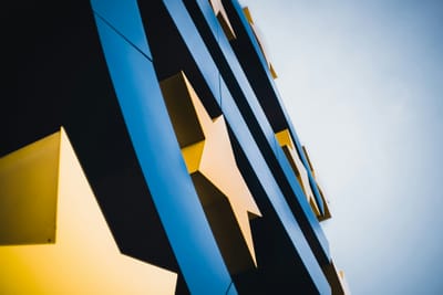 Ecommerce Europe: Επείγον να εξισωθούν οι ίσοι όροι ανταγωνισμού στην Ευρώπη