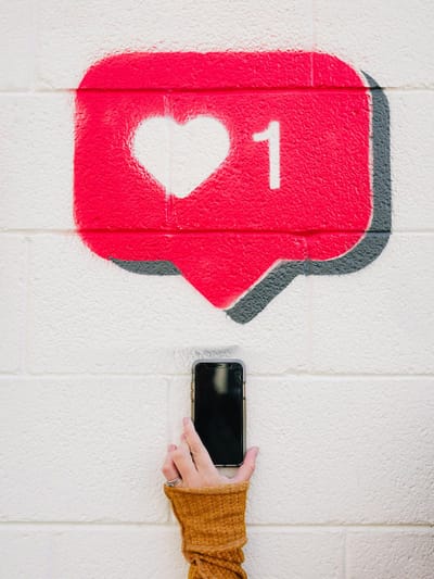Instagram eCommerce: Τι είναι & ποιες must στρατηγικές να ακολουθήσεις