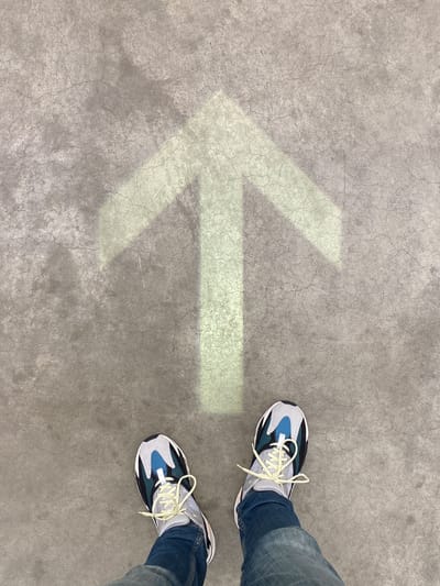 Πώς βοηθάει το Shopify Grow Plan τις μεσαίες επιχειρήσεις να κλιμακωθούν;