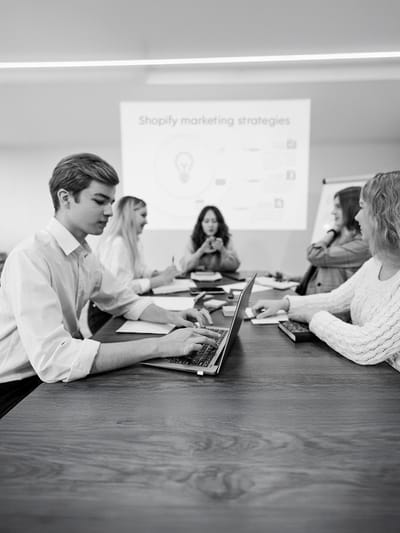 Ποια Shopify marketing strategies θες το 2025; Σύντομος οδηγός για αύξηση πωλήσεων και αφοσίωσης πελατών