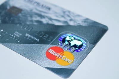 Mastercard: Προωθεί τις AI agentic πληρωμές με νέα εργαλεία και συνεργασίες