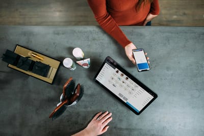 Χωρίς βραδινή εξυπηρέτηση πελατών το 72% των eshops - Γιατί έχει σημασία;