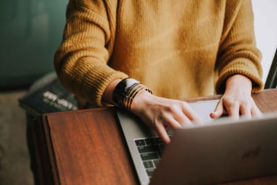Η Κίνα ξαναγράφει τους κανόνες του eCommerce με τους AI assistants