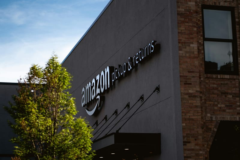 Amazon: μπαίνει στην ελιτ του χρηματιστηρίου, ξεπερνά το ορόσημο των $2 τρισ.