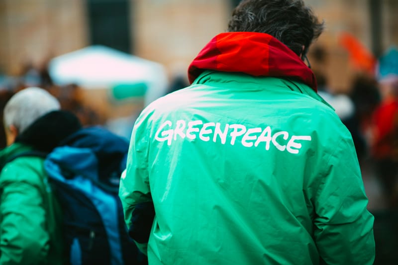 Η Greenpeace επαναφέρει τη βιωσιμότητα στο επίκεντρο της προσοχής με νέα καμπάνια