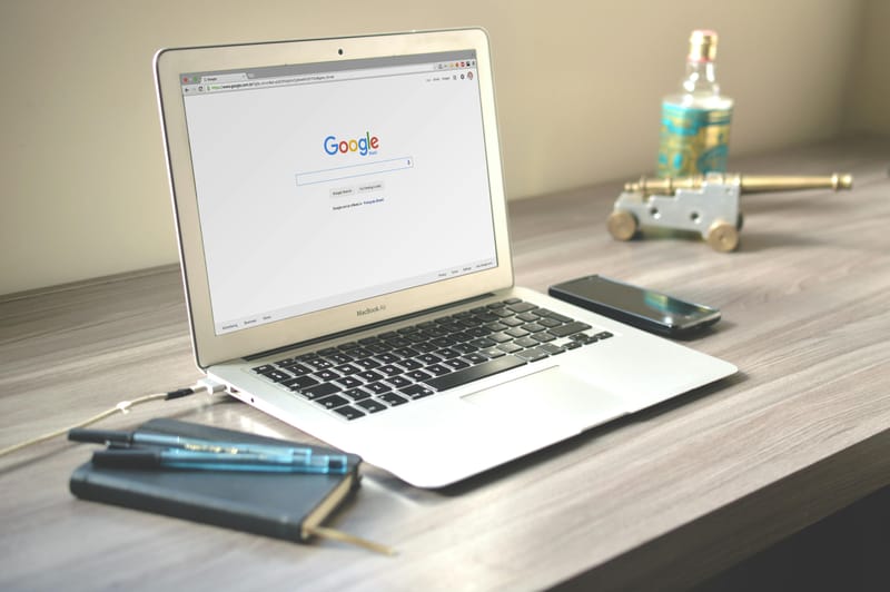 Πρόστιμο $2,7 δισ. επιβάλλει η ΕΕ στην Google για καταστολή ανταγωνισμού