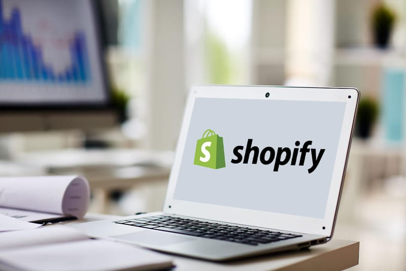 Συμβιβασμό πετυχαίνει το Shopify σε ανταγωνιστική eCommerce πλατφόρμα
