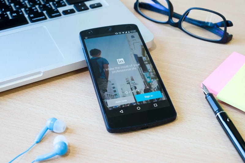 LinkedIn: Μοιράζεται τις αρχές για πιο αποδοτικές B2B marketing καμπάνιες